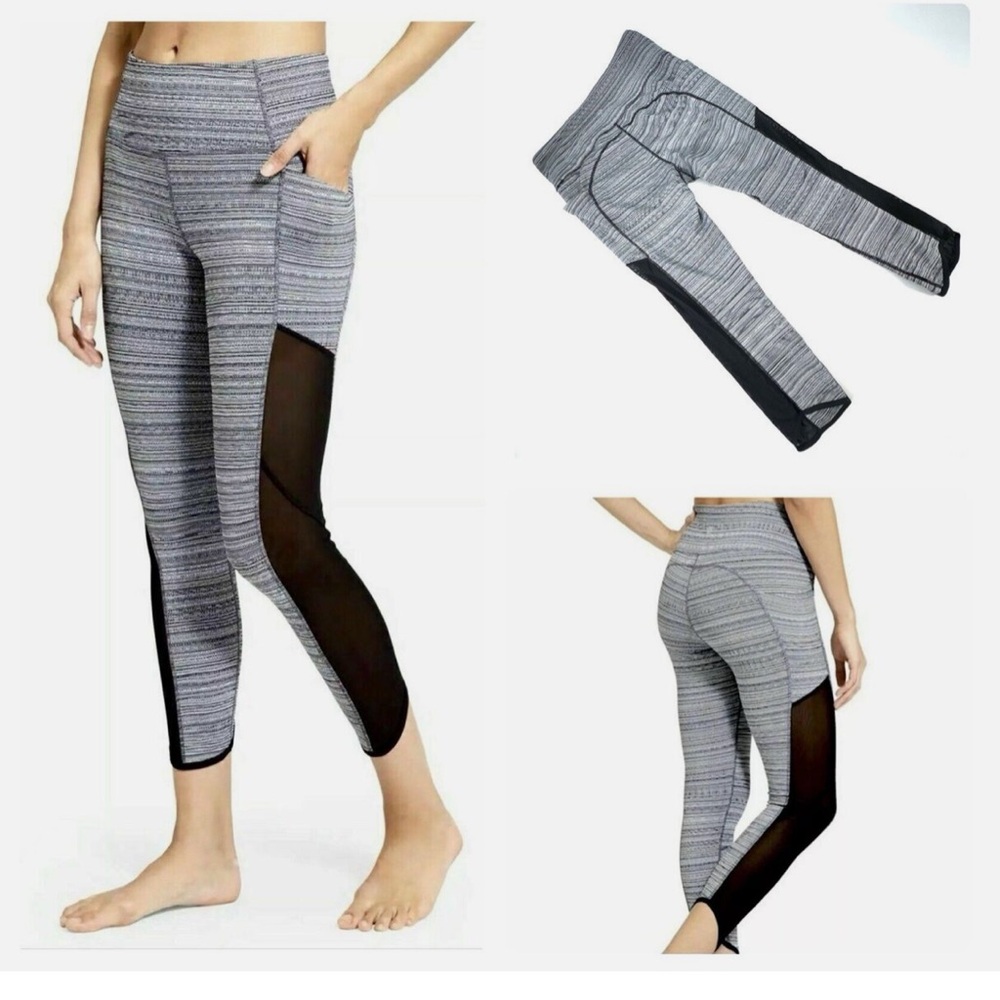 EUC Athleta Jacquard Chaturanga to Town 7/8 Leggings Gray/Black Leggings
